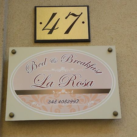B&B La Rosa Tarente Buitenkant foto
