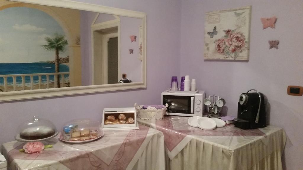 B&B La Rosa Tarente Buitenkant foto