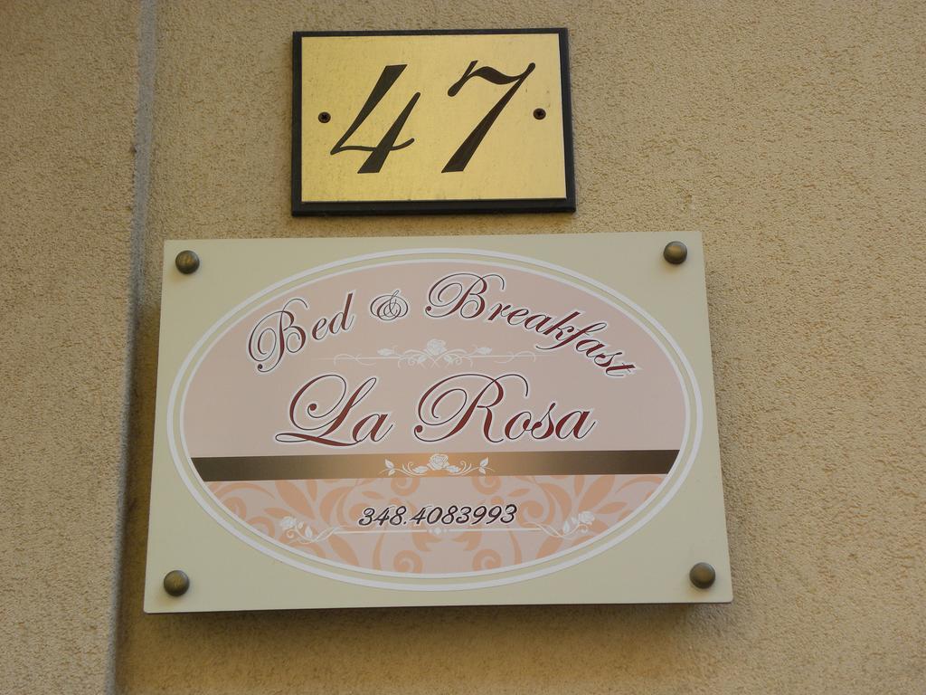 B&B La Rosa Tarente Buitenkant foto